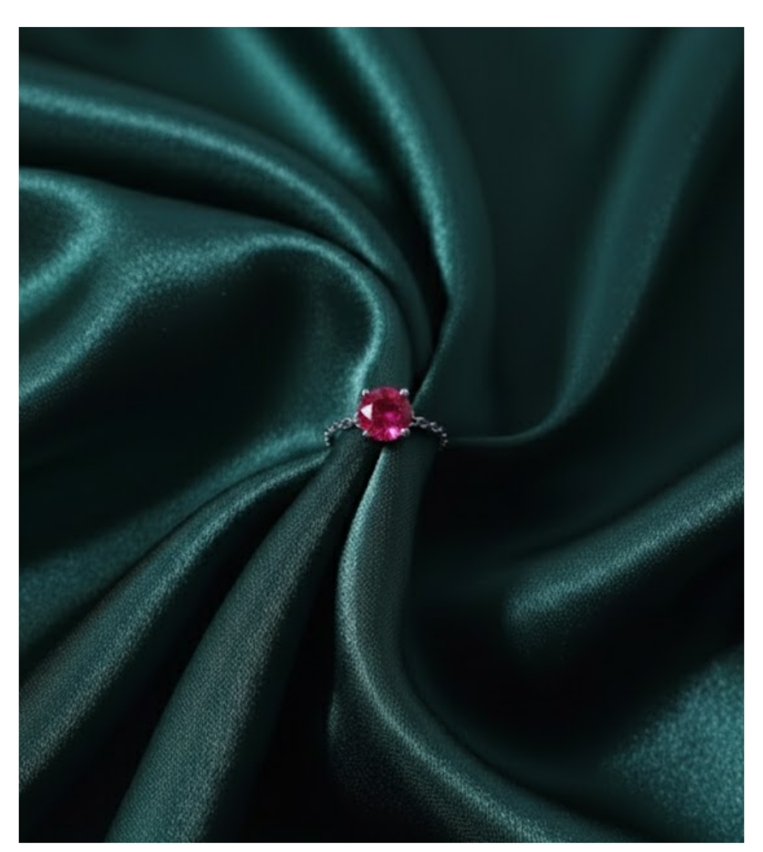 Crimson Halo Adjustable 92.5 Silver Chain Ring