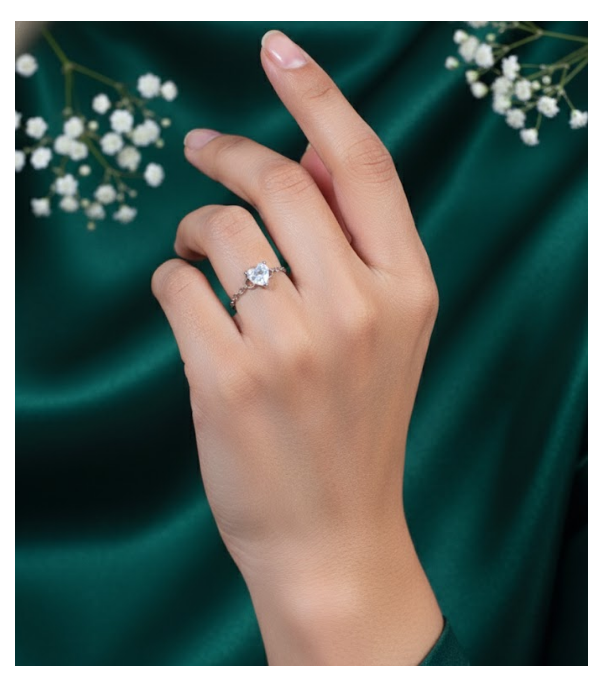 Heart Gleam Adjustable 92.5 Silver Chain Ring