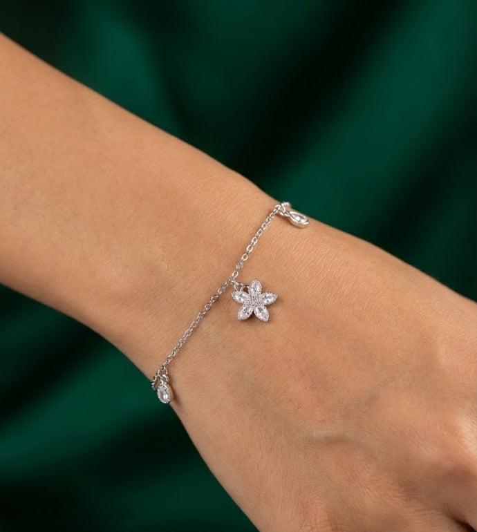 Petal Glow Silver Bracelet