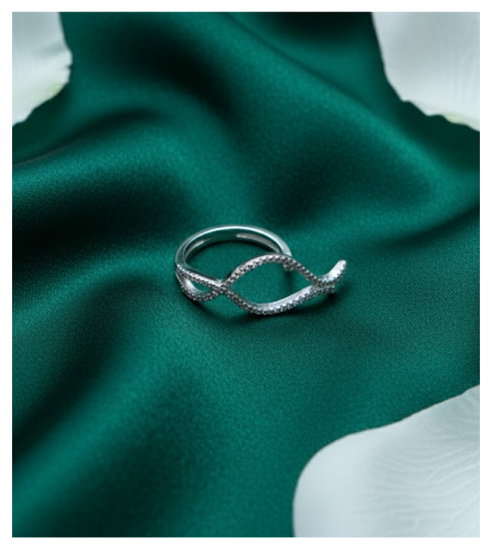 Eternal Loop 92.5 Silver Ring